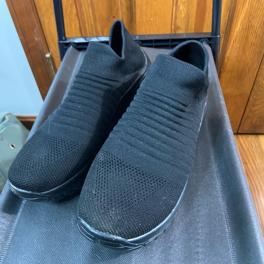 Slip on sneakers